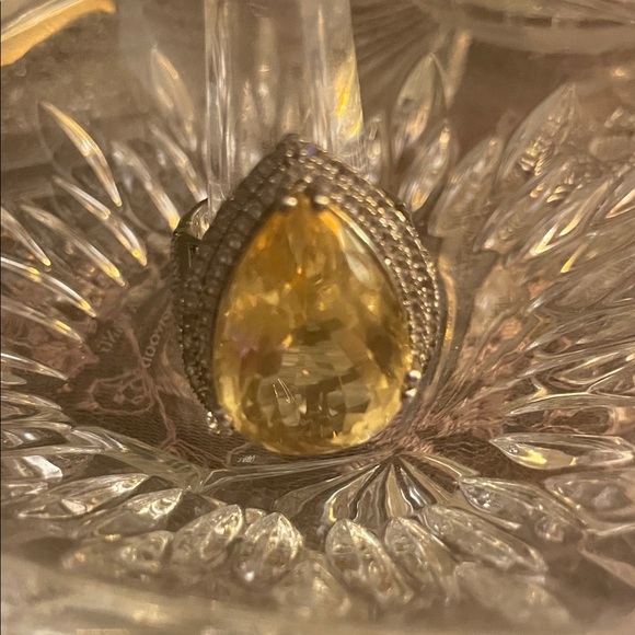 Beautiful large citrineTeardrop Ring